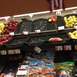 Tops - Disappointing produce.