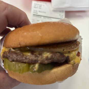 In-N-Out Burger - Single cheese, whole grilled onions only, no spread add light ketchup, mustard, and pickles - Fast Food Near Me - Santa Clara, California In-N-Out Burger - Single cheese, whole grilled onions only, no spread add light ketchup, mustard, and pickles - Fast Food Near Me - Santa Clara, California