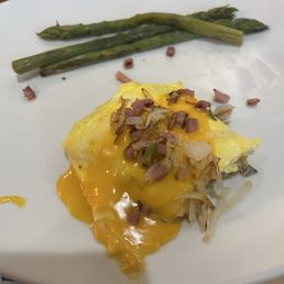 Half the granny omelette with substitute asparagus instead of potatoes Half the granny omelette with substitute asparagus instead of potatoes