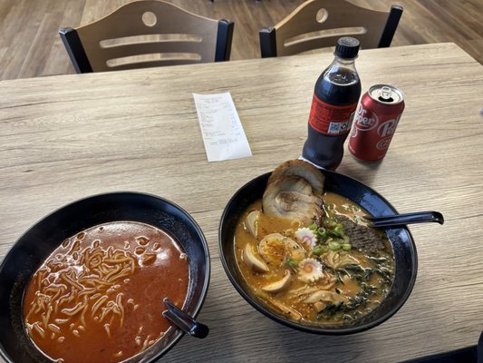 Hawaii Ramen Noodle & Poke Bowl by null