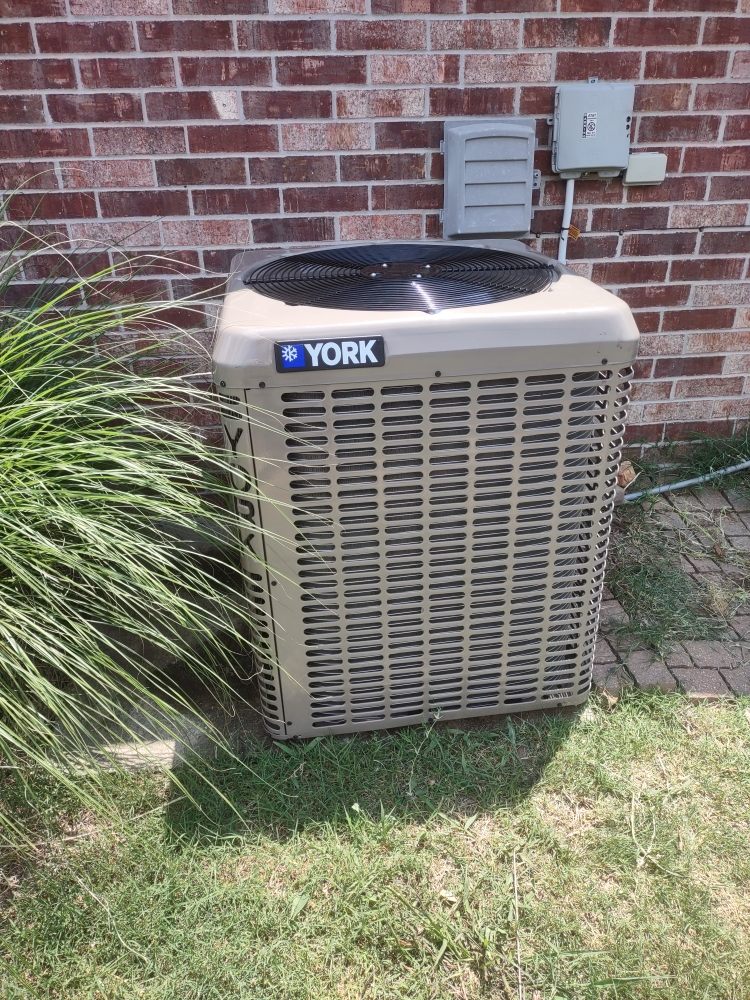 Slide of Pettry Plumbing Heating & Air