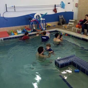 Big Blue Swim School - Baby class with parents - Swimming Lessons/Schools Near Me - Wilmette, Illinois