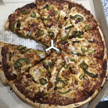 Pizza Hut - Veggie Pizza well done bake - Pizza Near Me - Winter Garden, Florida