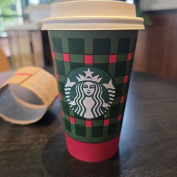 Starbucks - Coffee & Tea Near Me - Temecula, California