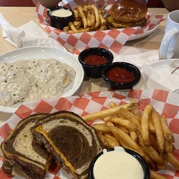 Big Boy - Patty melt with a side of queso for the fries, the queso was really good not runny, also an order of biscuits and gravy - Desserts Near Me - Indian Springs, Nevada Big Boy - Patty melt with a side of queso for the fries, the queso was really good not runny, also an order of biscuits and gravy - Desserts Near Me - Indian Springs, Nevada