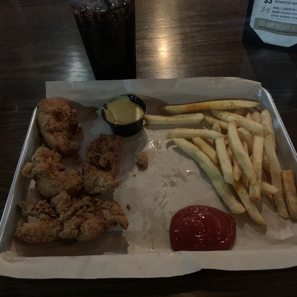 Chicken tenders with fries. Quite good and took less than 5 minutes to have it at my table. Chicken tenders with fries. Quite good and took less than 5 minutes to have it at my table.