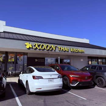 Koon Thai Kitchen - Outside - Thai Near Me - San Diego, California