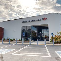 Bank of America Financial Center - Storefront