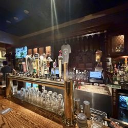 O'Neill's Restaurant & Pub - Inside