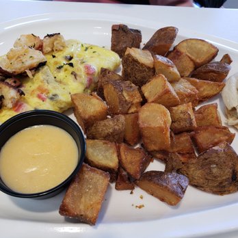 Omelet Bar - Breakfast & Brunch Near Me - Orlando, Florida Omelet Bar - Breakfast & Brunch Near Me - Orlando, Florida