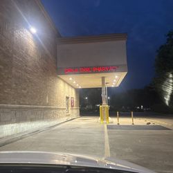 Walgreens - Drive thru
