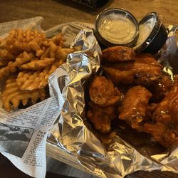 The Bulldog - Seasoned Waffle Fries and Wings