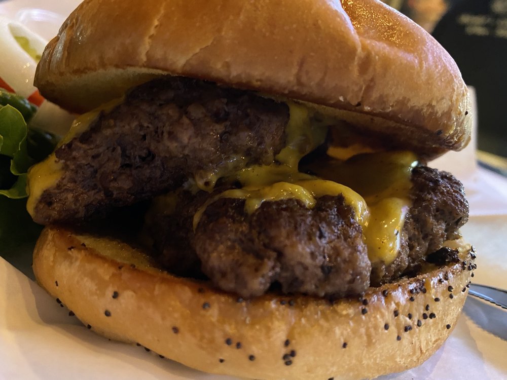 R T’S Updated October 2024 59 Photos & 82 Reviews 1100 Dallas Dr