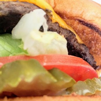 In-N-Out Burger - Cheeseburger with onions - Fast Food Near Me - Mountain View, California In-N-Out Burger - Cheeseburger with onions - Fast Food Near Me - Mountain View, California