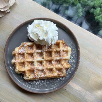 Zinneken's - Harvard Square - Liege Waffle - Belgian Near Me - Cambridge, Massachusetts