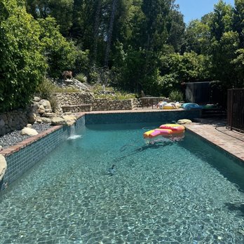 LA Island Pool Care - Pool Cleaners Near Me - Canoga Park, California
