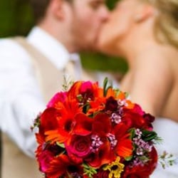 Stoney Point Events - Andrea Hammel, owner of Petermans Florist, is our Award Winning Decorator. You can use her services or bring in your own.