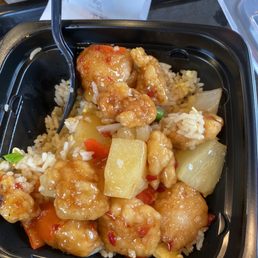 Sweet Chicken.  Ive been on a pineapple kick of late.  I kind of like pineapples.   Sweetfire Chicken Breast