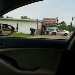 Hollywood Liquor & Daqueries