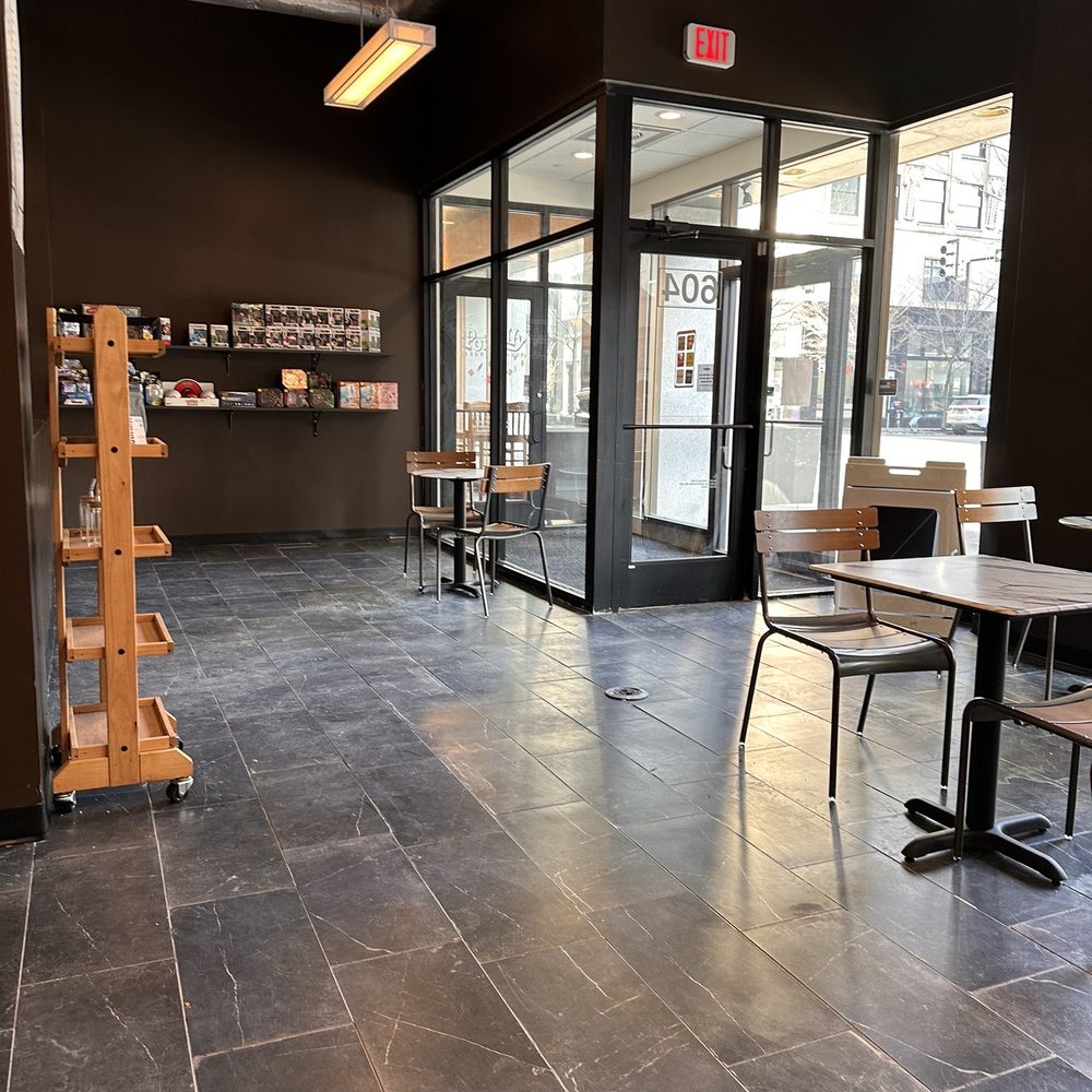 Roman Expres Cafe - the interior of the restaurant - Coffee & Tea Near Me - Des Moines, Iowa Roman Expres Cafe - the interior of the restaurant - Coffee & Tea Near Me - Des Moines, Iowa
