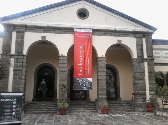 Museo Nacional de los Ferrocarriles Mexicanos by null