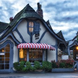 Carmel By The Sea Realty - The Tuck Box Restaurant