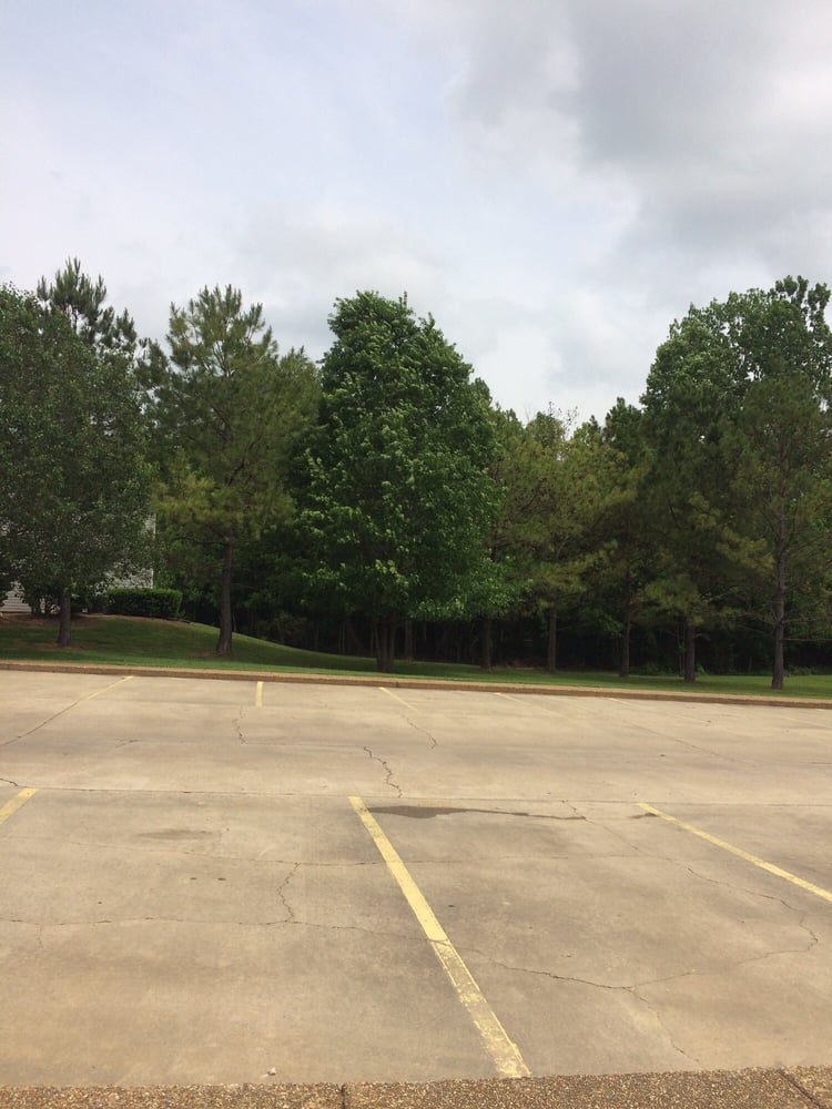 THE CROSSINGS Updated September 2024 2160 S Frontage Rd Ofc, Vicksburg, Mississippi