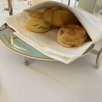 The Lord Mayor's Lounge - Scones & lemon drizzle cakes, Afternoon Tea - Lounges Near Me - Dublin, D The Lord Mayor's Lounge - Scones & lemon drizzle cakes, Afternoon Tea - Lounges Near Me - Dublin, D