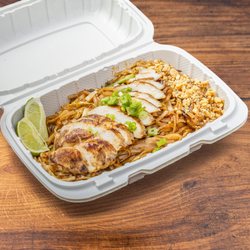 DrunkenWok - Pad Thai With Grilled Chicken