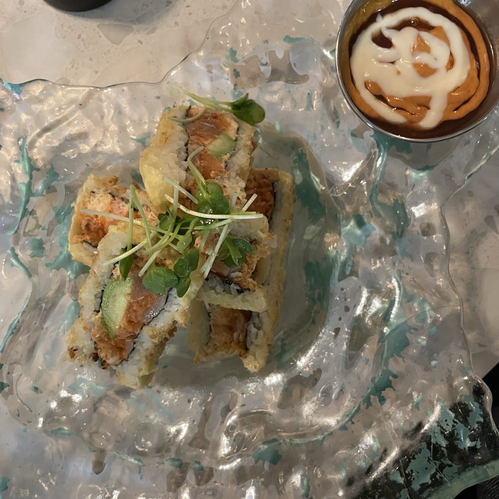 Amici Sushi - Laythrop roll - Sushi Bars Near Me - Lathrop, California