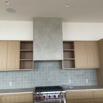 DLX Plastering - Kitchen Lime Plaster - Stucco Services Near Me DLX Plastering - Kitchen Lime Plaster - Stucco Services Near Me