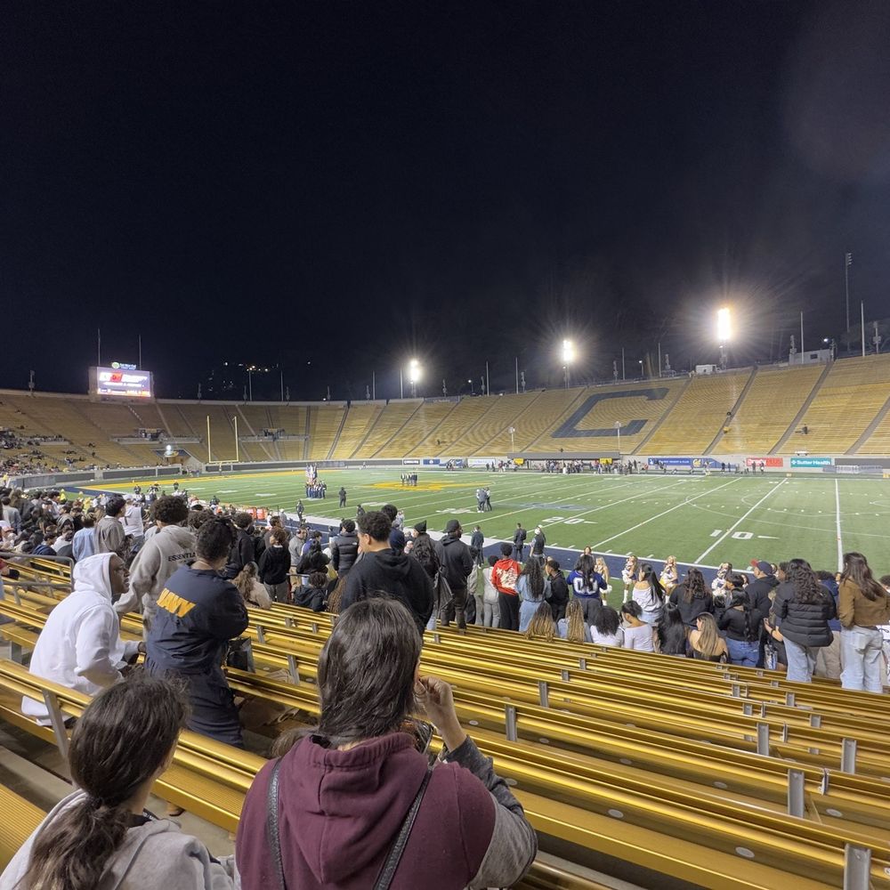 California Memorial Stadium - Stadiums & Arenas Near Me - Berkeley, California California Memorial Stadium - Stadiums & Arenas Near Me - Berkeley, California
