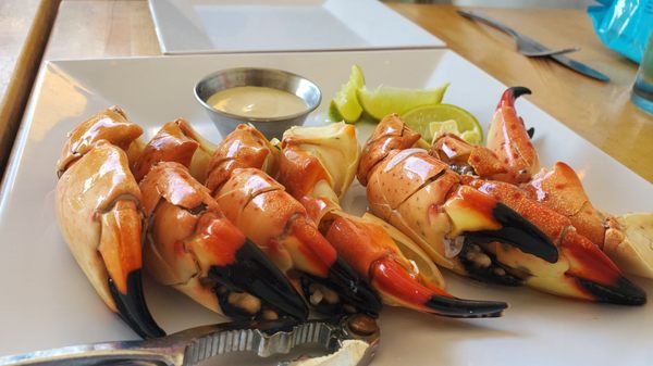 La Camaronera Seafood Joint and Fish Market by null