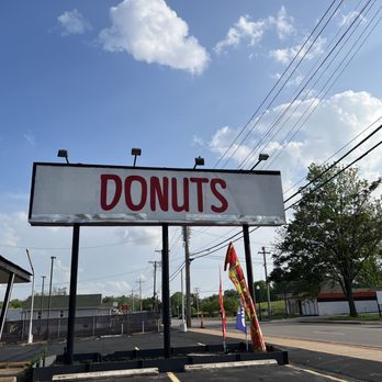 Juanita’s Shaved Ice - a donut shop - Candy Stores Near Me - St. Louis, Missouri Juanita’s Shaved Ice - a donut shop - Candy Stores Near Me - St. Louis, Missouri