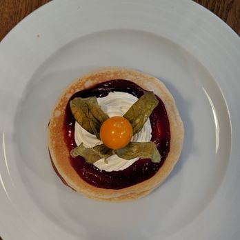 Den Noc - This was one of the sweet pancakes. - Bistros Near Me - Prague, Puerto Rico
