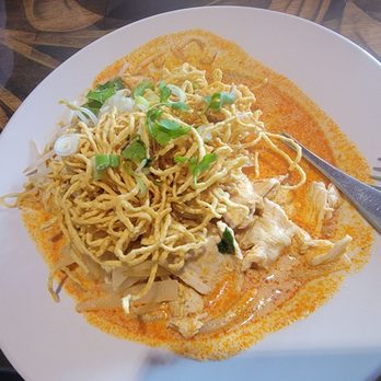 Malakor Thai Cafe - Chiangmai noodle soup with chicken - Thai Near Me - West Palm Beach, Florida
