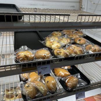 Don Quijote - Japanese baked goods - International Grocery Near Me - Honolulu, Hawaii
