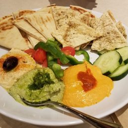 Zoes Kitchen 131 Photos 148 Reviews Greek 10300 Little