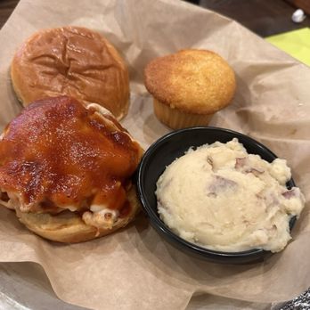 Famous Dave's Bar-B-Que - Chicken Sandwich - Barbeque Near Me - Thornton, Colorado
