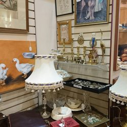 Collectique - Antiques on sale