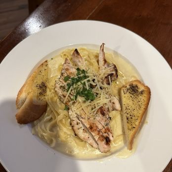 The Stone House - Chicken Alfredo - American Near Me - Montrose, Colorado The Stone House - Chicken Alfredo - American Near Me - Montrose, Colorado