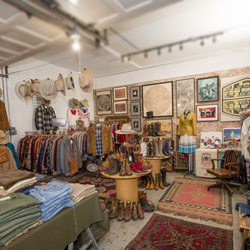 Vitnage - Our Tucson Store on Scott Avenue