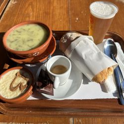 A Merendeira - The combo lunch- all under €10 inclusive of the beer.