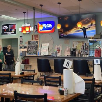 Nemo’s Seafood Grill - Inside bar - Seafood Near Me - Rockport, Texas