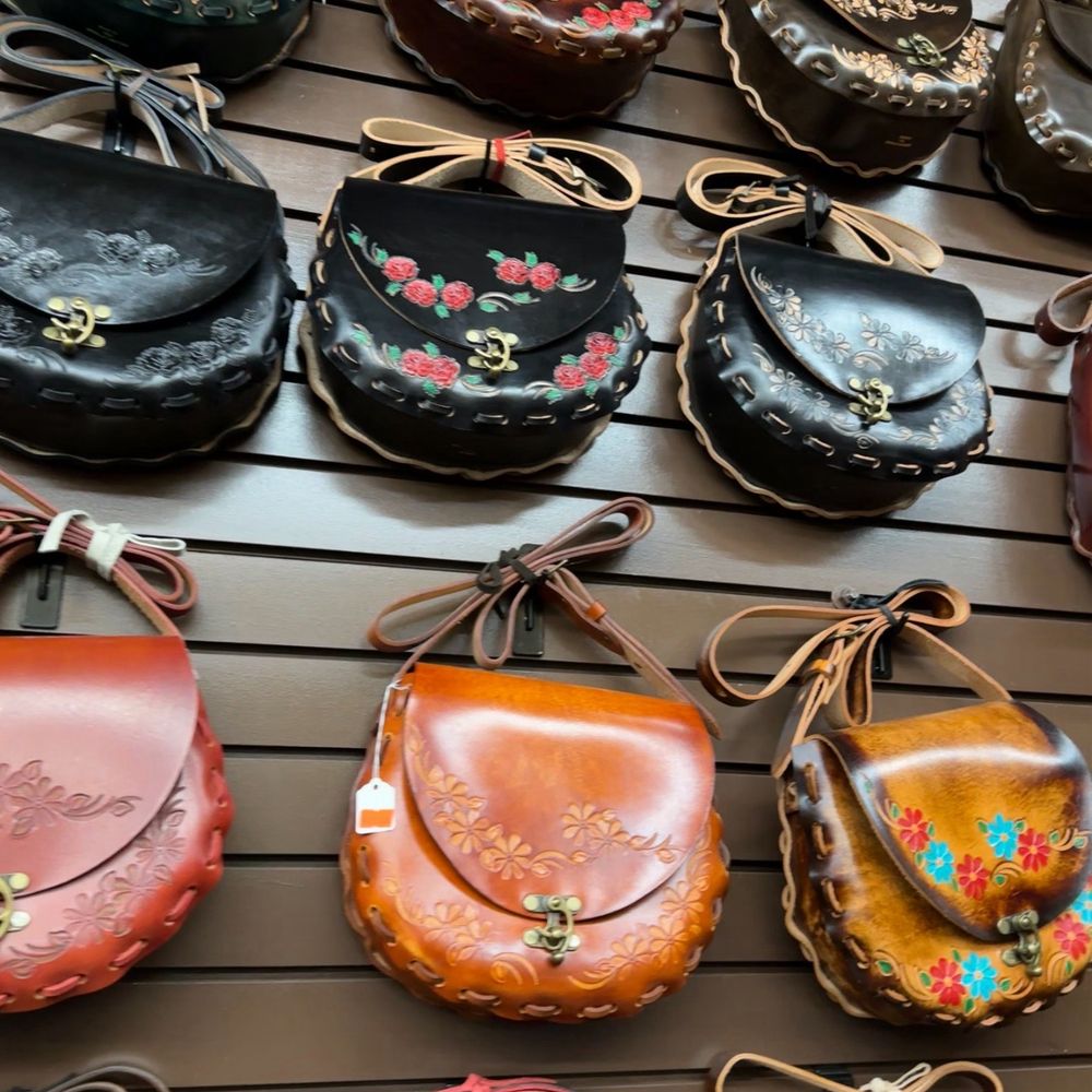 Where can I design my own handbag