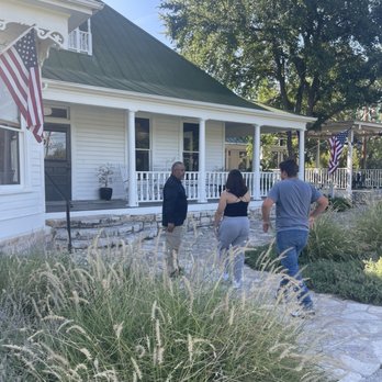Hooper's - Breakfast & Brunch Near Me - Kingsland, Texas Hooper's - Breakfast & Brunch Near Me - Kingsland, Texas