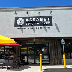 Assabet Co-op Market - Modern new food coop in Maynard.