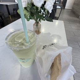 Matcha green Chai Tea Ghiacciato French toast sandwich