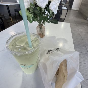 The Cupcake & Espresso Bar - Matcha green Chai Tea Ghiacciato French toast sandwich - Cupcakes Near Me - Moreno Valley, California