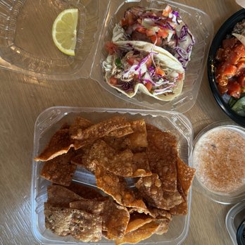 Ali'i Hawaiian Grill - happy hour tacos, happy hour chips w smoked ahi dip - Hawaiian Near Me - Manhattan Beach, California Ali'i Hawaiian Grill - happy hour tacos, happy hour chips w smoked ahi dip - Hawaiian Near Me - Manhattan Beach, California